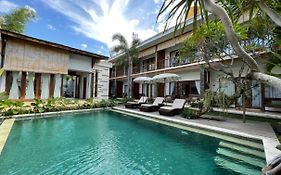 Balcony Living Apartment